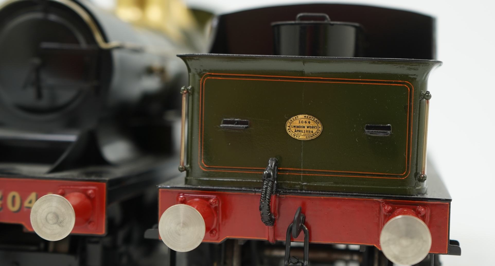 A Gauge One Cherry Scale Models model of a ‘Dean Single’ GWR Achilles Class (Class 3031) Lord of The Isles 3046, 4-2-2 tender locomotive, powered for two rail operation.